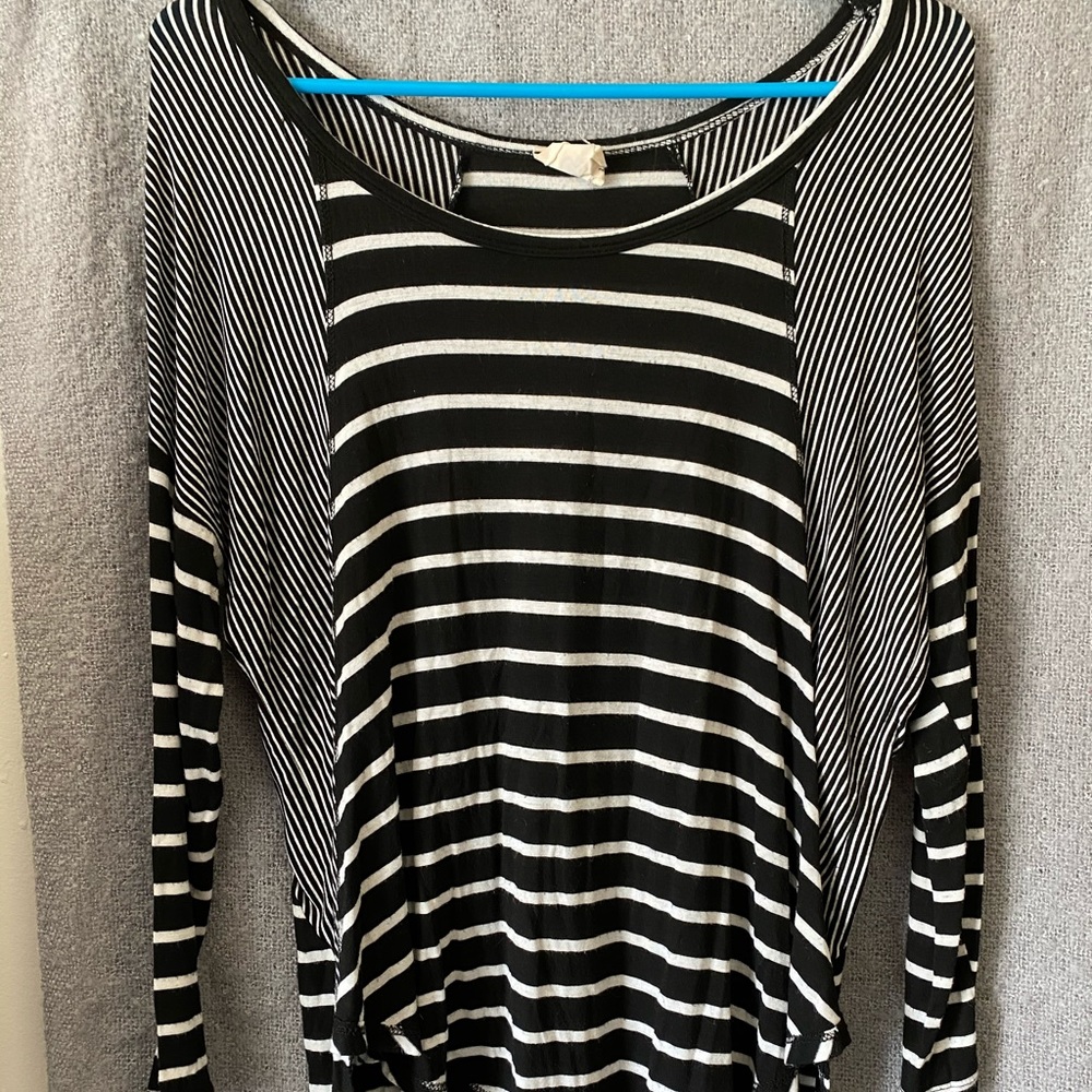 Buckle stripped shirt